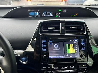 Toyota: Toyota Prius: 2018 г., 1.8 л, Вариатор, Гибрид, Хэтчбэк — 12