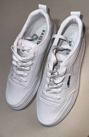 Кроссовки и спортивная обувь: Nike, Размер: 43, цвет - Белый, Новый