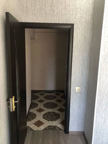 Uzunmüddətli kirayə mənzillər: Xətai Rayonu Cavanşir küçəsi 245 Saylı Məkətəbə Yaxın 2 otaq — 10