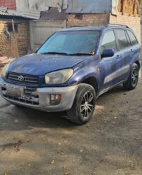 купить багажник на крышу автомобиля бу: Toyota RAV4: 2001 г., 2 л, Механика, Газ, Кроссовер