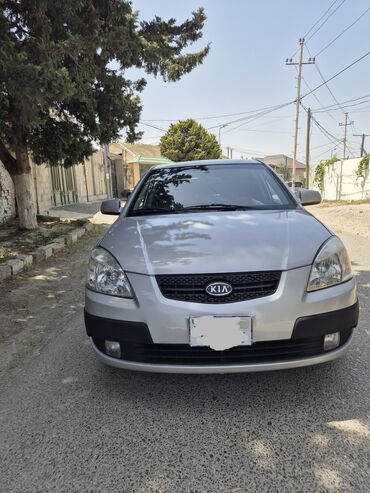 kiya maşın: Kia Rio: 1.4 l | 2006 il Hetçbek