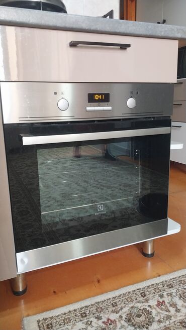 Кухонные вытяжки: Духовка Electrolux, Электрическая, цвет - Серебристый, Встраиваемая, Б/у