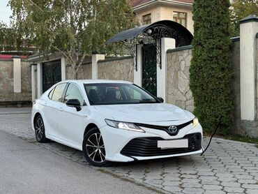 Toyota: Toyota Camry: 2018 г., 2.5 л, Автомат, Гибрид, Седан