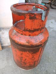 железная печь для дома: Баллон для сжиженного газа (пропан-бутан) с вентилем + газовая плита