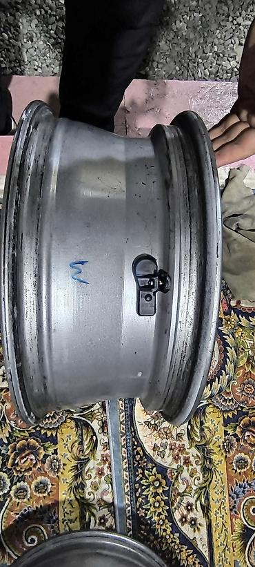 Куйма Дисктер R 16 Hyundai, Комплект, тешиктери - 5, Колдонулган — 2