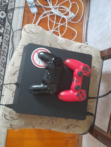 little black dress qiymeti: Salam aleykum ps4 slim az işlədilib təzə kimidir səsi çox az çıxır 2