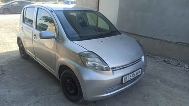 авто легковой: Toyota Passo: 2004 г., 1.3 л, Автомат, Бензин, Хэтчбэк