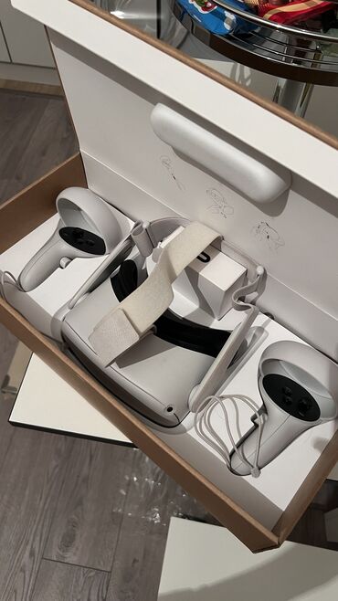 vr box qiymeti: Oculus Quest 2 VR