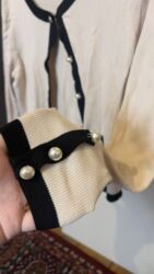 Dəstlər, kostyumlar: Qadın üst geyimləri dəsti - Krem rəngli, qara bəzəkli kardiqan — 11