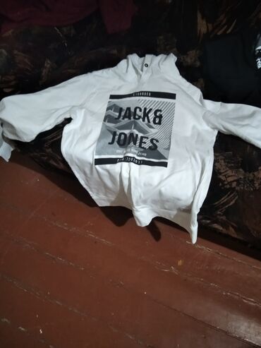 флиска найк бишкек: Толстовки с капюшоном JACK & JONES - Модели: две худи. 1) Белая