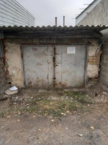 продать ванну бу: 25 м², Кирпичный