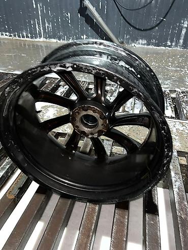 Диски: Литые Диски R 20 Lorinser, Комплект, отверстий - 5, Б/у at lalafo.kg — 12 Диски: Литые Диски R 20 Lorinser, Комплект, отверстий - 5, Б/у — 12