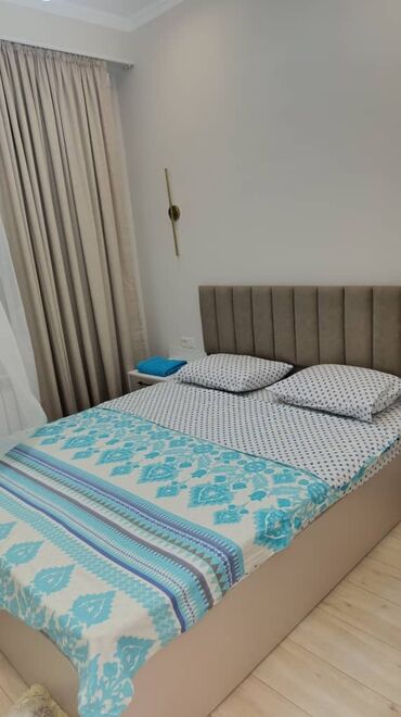 купить квартиру в центре бишкека: 2 бөлмө, Душ кабинасы, Жаздык, жууркан-төшөк каптары, Кондиционер