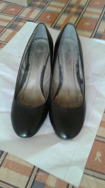 ликвидация обуви: Туфли 40, цвет - Черный