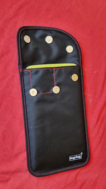 Tableti: Tablet kao nov sve radi ima klasican meni I za decu meni,2u1 na lalafo.rs — 4 Tableti: Tablet kao nov sve radi ima klasican meni I za decu meni,2u1 — 4