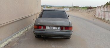 opel maşın: Mercedes-Benz 190: 2.6 l | 1988 il Sedan
