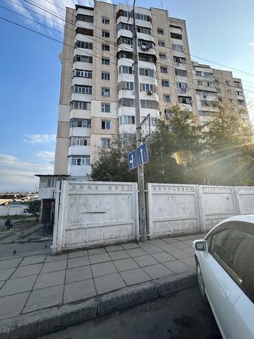 Продажа участков: 1 комната, 35 м², Индивидуалка, 2 этаж, Старый ремонт