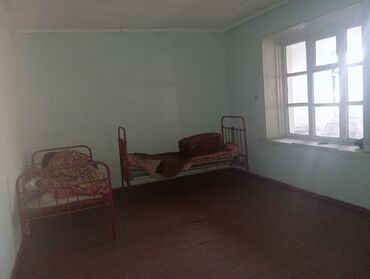 Продажа домов: Барачный, 42 м², 2 комнаты, Собственник, Косметический ремонт at lalafo.kg — 7 Продажа домов: Барачный, 42 м², 2 комнаты, Собственник, Косметический ремонт — 7