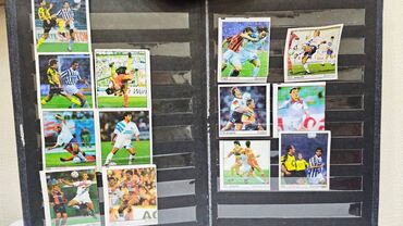 Markalar: 195 ədəd saqqız kağızı+ iri marka kitabı= hamısı birlikdə 100 manat — 10