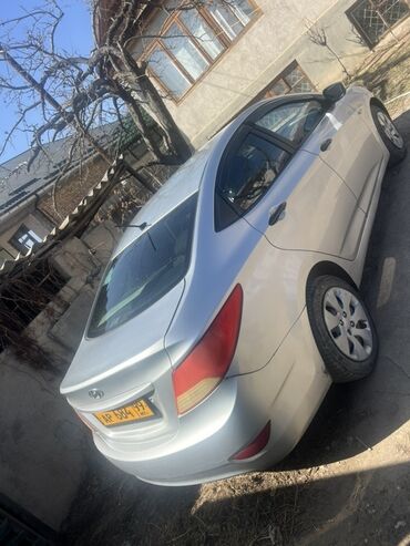авто зеркала: Hyundai Solaris: 2013 г., Автомат, Седан