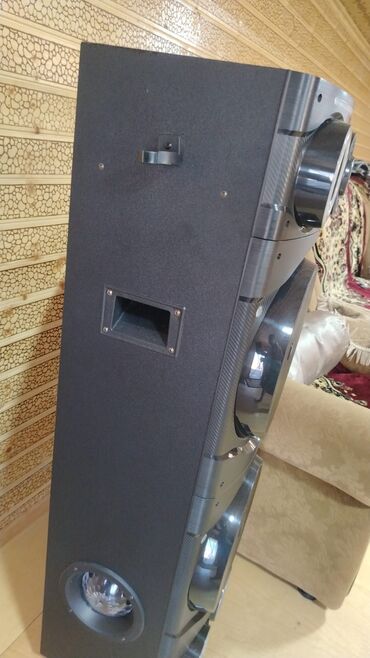 behringer ses kartı: KARAOKE DİNAMİK İDİAL VEZİYETDE HERSYİ ELA İSLEYR MUSİQİ ALETLERİDE
