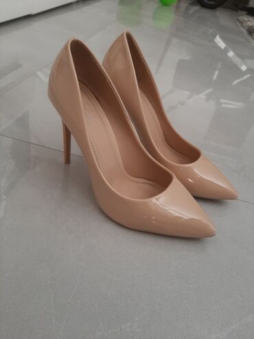 zelene salonke: Pumps, 40