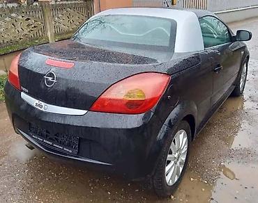 flasencug 3 tone: OPEL TIGRA 1.4 - KOMPLETAN AUTO U DELOVIMA | Z14XEP MOTOR CRNA — 5