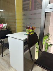 старые стулья: Ağ stollar 5 ədəddir stulu ilə birgə dəst satılır ədədi 55 azn