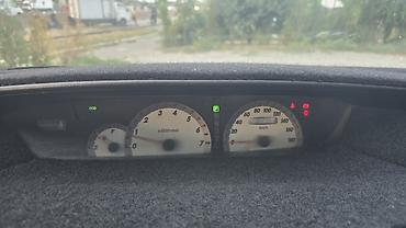 вокси ноах: Toyota Noah: 2003 г., 2 л, Автомат, Бензин, Минивэн — 10