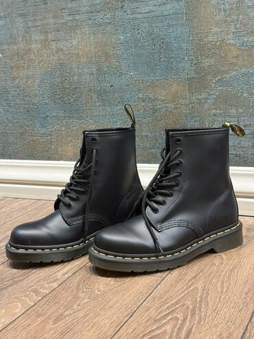 Çəkmələr: Original DR MARTENS ÇEKME Dr. Martens 1460 üslublu qara dəri krujevli — 3