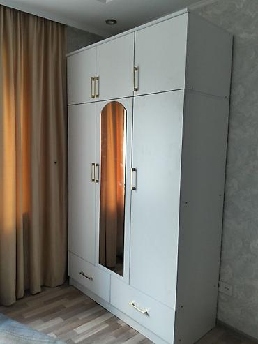 Ширина 1.30
высота 2,15
глубина 52
цена 13000
зеркало +800