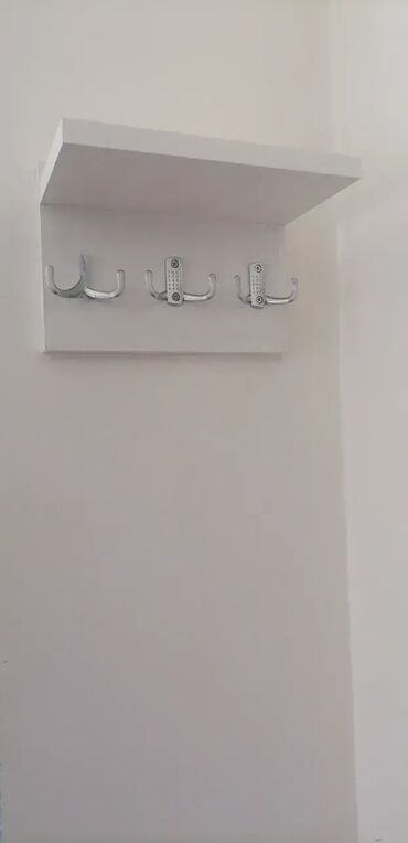 Ostali nameštaj: Civiluk 2 Materijal i Dekor: Izrađen od univera debljine 18mm u — 8