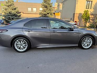 daf 430: Toyota Camry: 2021 г., 2.5 л, Автомат, Гибрид, Седан — 2