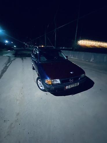 авто кочкор: Opel Astra: 1996 г., 1.6 л, Кол менен иштөөчү, Бензин, Универсал — 5