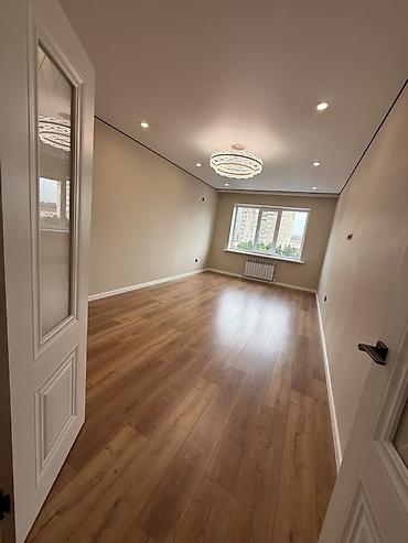 токолдош квартиры: 2 комнаты, 74 м², Церковь 108 серия, 5 этаж, Дизайнерский ремонт — 1