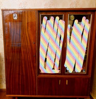 Гладильные доски: Qədimi sovetin servantı. İşlənmiş - normal vəziyyətdə. Hündürlüyü 1