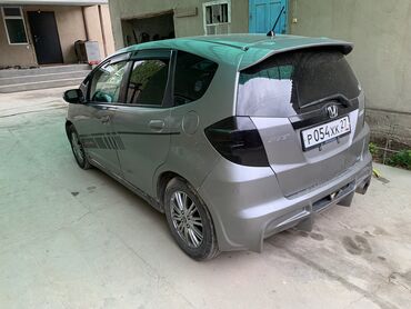 моторы в бишкеке: Honda Fit: 2009 г., 1.4 л, Автомат, Бензин, Хэтчбэк