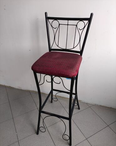 Setovi stolova i stolica: Okrugli kafe/ugostiteljski sto sa metalnom bazom + stolice - Sto — 10