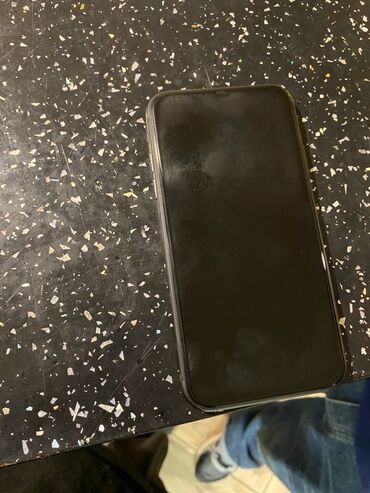 iphone 7 plus satilir: IPhone 11, Qara, Face ID