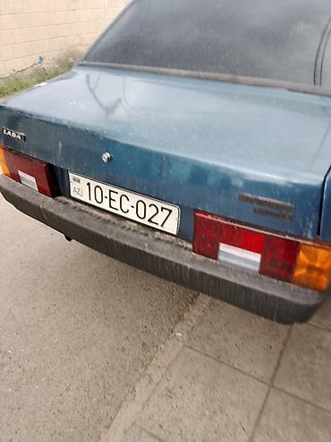 bmw e 38: LADA Samara sedan, mavi rəng. Klassik kuzov dizaynı, 4 qapı. Mexaniki — 1