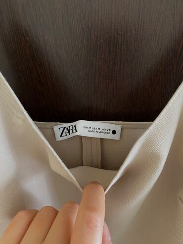 zenske pantalone zara: Zara M (EU 38), Na bretele