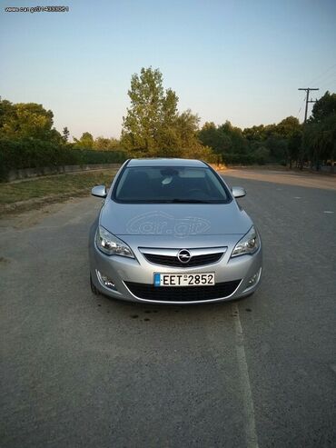 Opel Astra: 1.3 l. | 2012 year | 141000 km. | Sedan