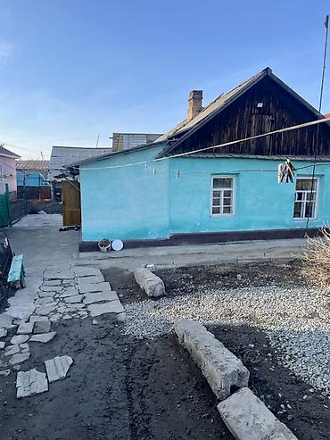 Распашные ворота: Продается дом по улице Боронбай Хан 2/5 барачного типа но с отдельным — 14