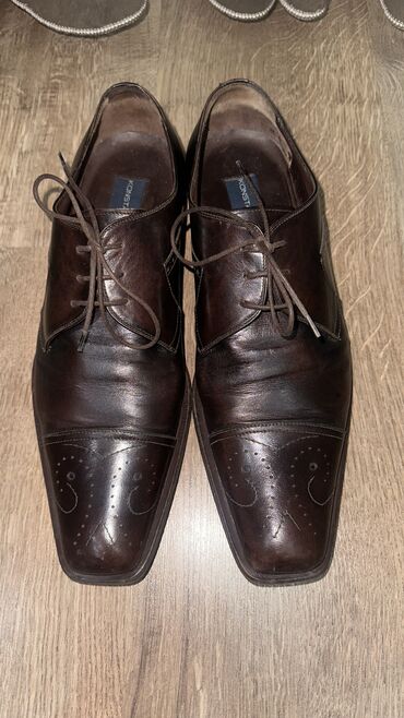 Туфли: Продаю Итальянские туфли мужские.В отличном состоянии!Фирменные!Размер
