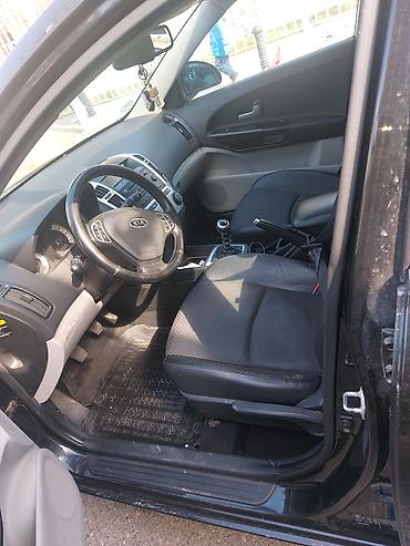 kia ceed sw: Kia Cee’d SW (universall) – qara rəng Xüsusiyyətlər: - Ban növü — 2