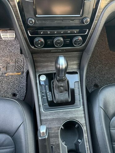 Volkswagen: Volkswagen Passat: 2018 г., 0.2 л, Автомат, Бензин, Седан — 10