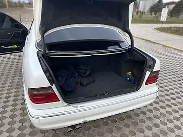 Mercedes-Benz: Mercedes-Benz E-Class: 2002 г., Седан — 10