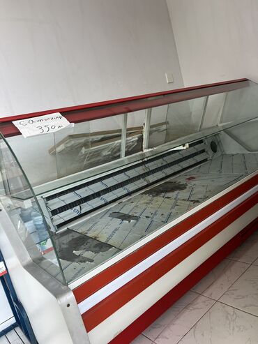 kreditle vitrin soyuducu: Soyuducu işləkdir