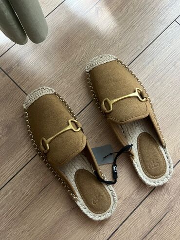 grubin 38: Fashion slippers, Mango, 38