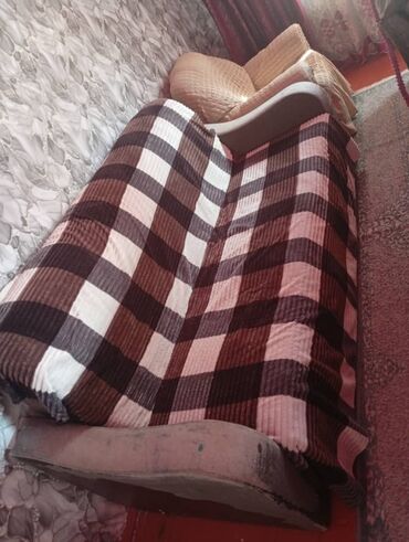 детская мебель бишкек: Раскладной диван, Б/у